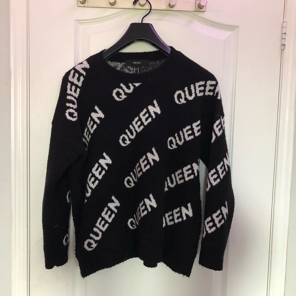 Queen sweater